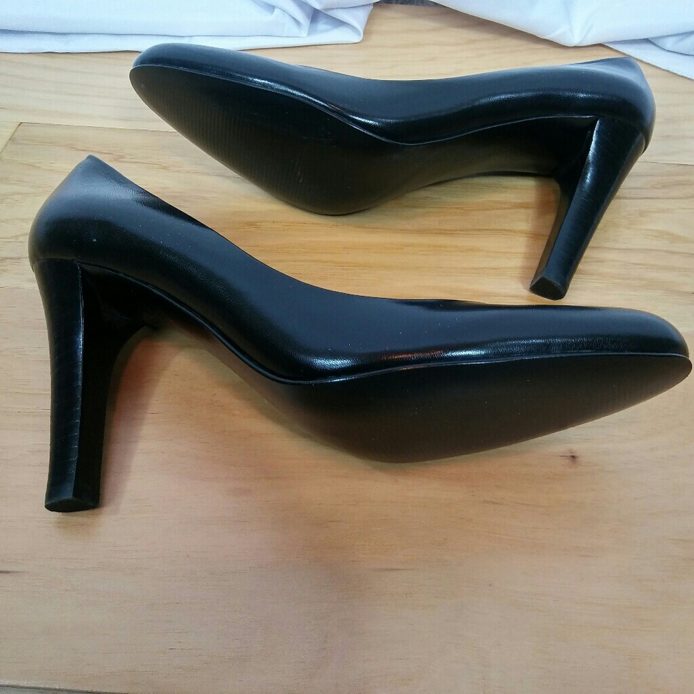 💥SOLD💥Lauren Ralph Lauren Ladies Shoes Black 9M - Picture 3 of 5